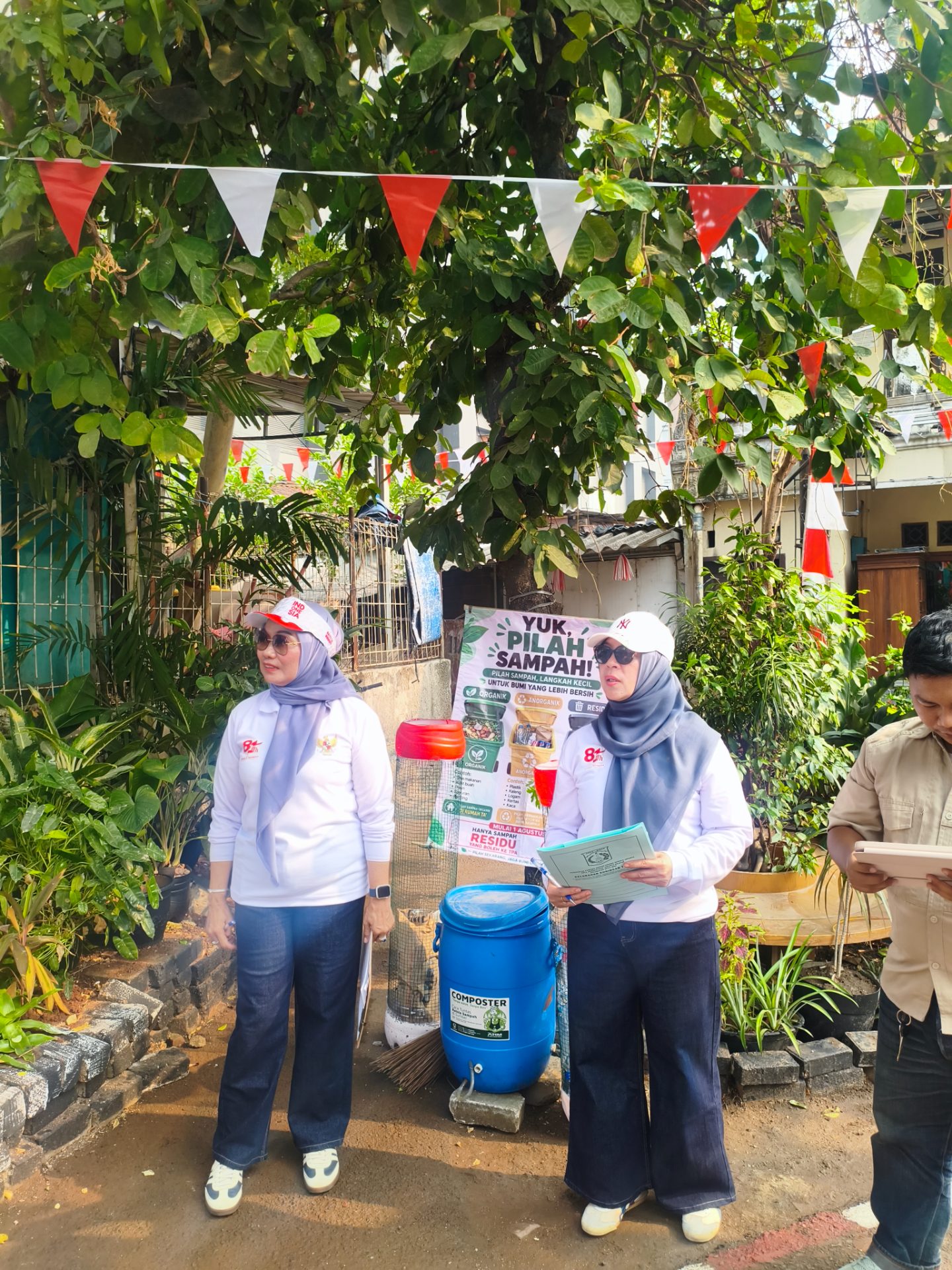 Lomba penataan Lingkungan antar RT di RW 04, Kel Kuningan Timur