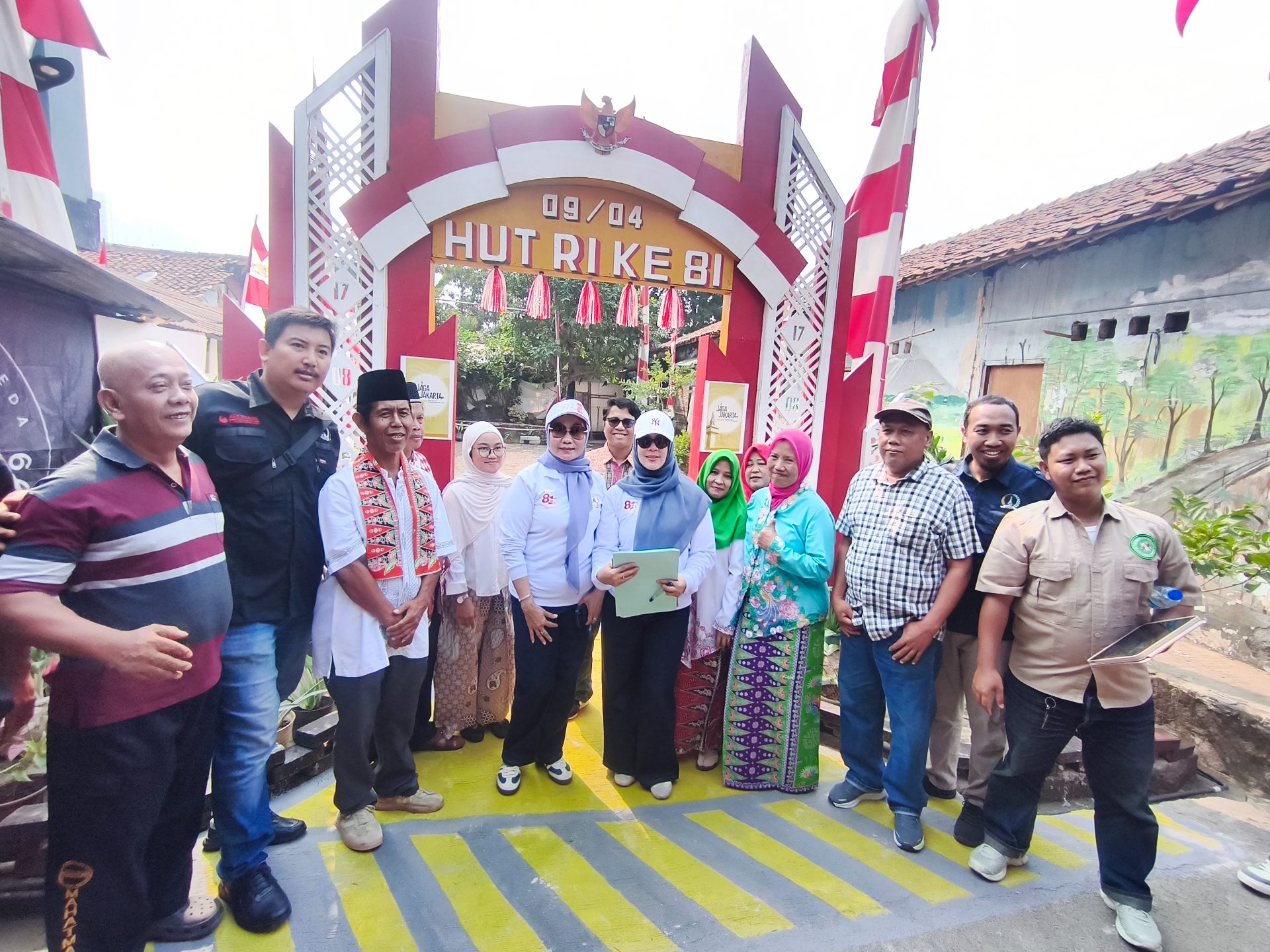 Lomba penataan Lingkungan antar RT di RW 04, Kel Kuningan Timur